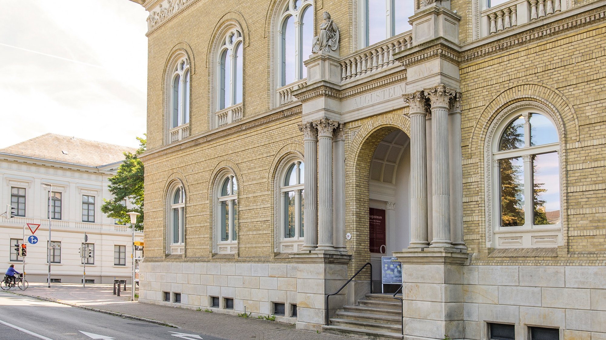 building_referenz_augusteum_landesmuseum-kunst-kulturgeschichte_2000x1125