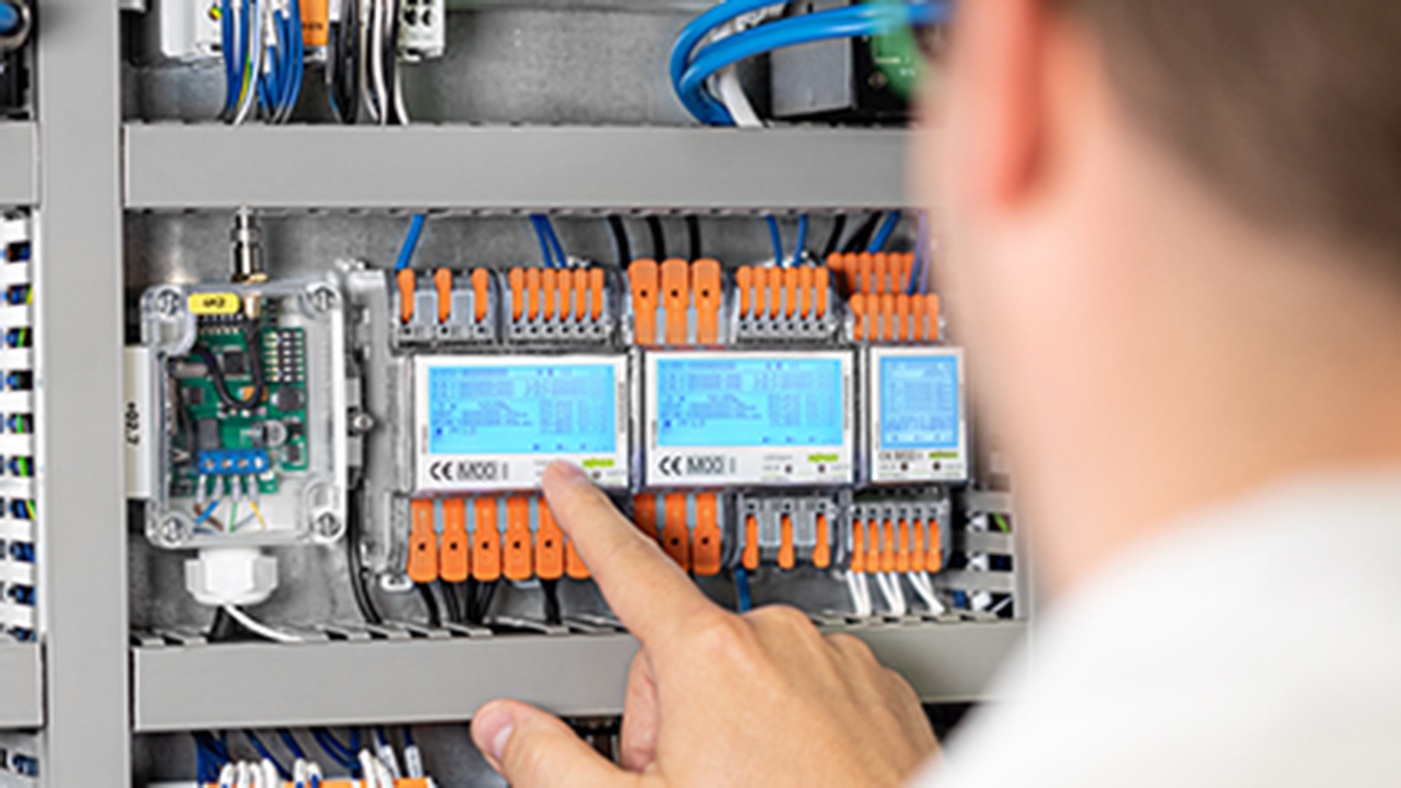 38_energy management_2000x1125.jpg