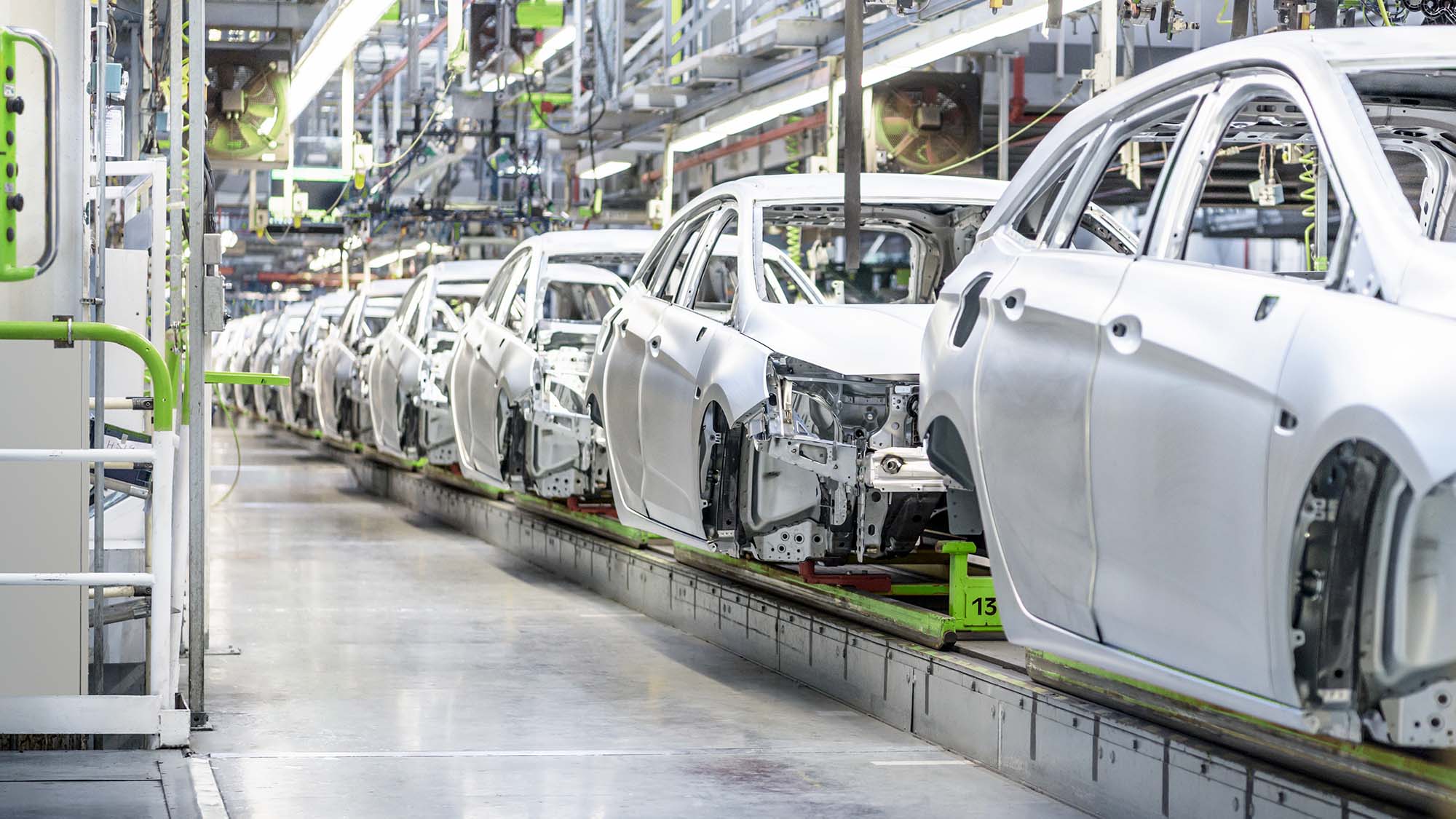 mm-31018_key-visuals-industrie-sectors_automobilindustrie_2000x1125.jpg