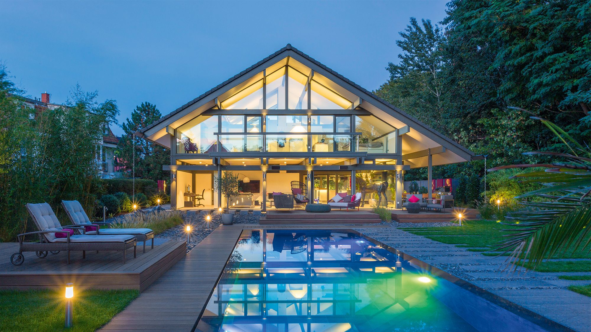 MM-3821_MLITB reference HUF Fertighaus_HUF HAUS ART_2000x1125jpg (1).jpg
