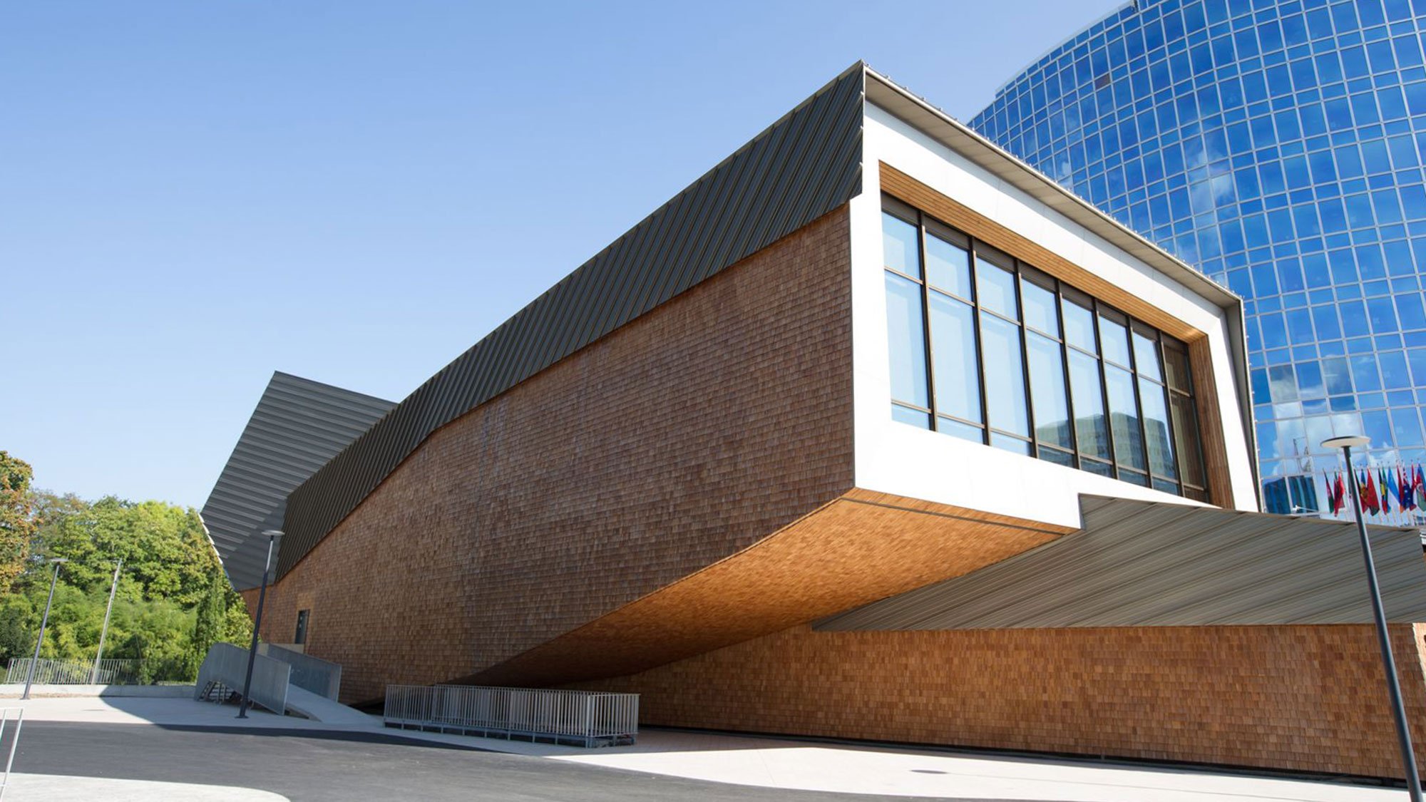 building_referenz_wipo_gebaeude_2000x1125.jpg