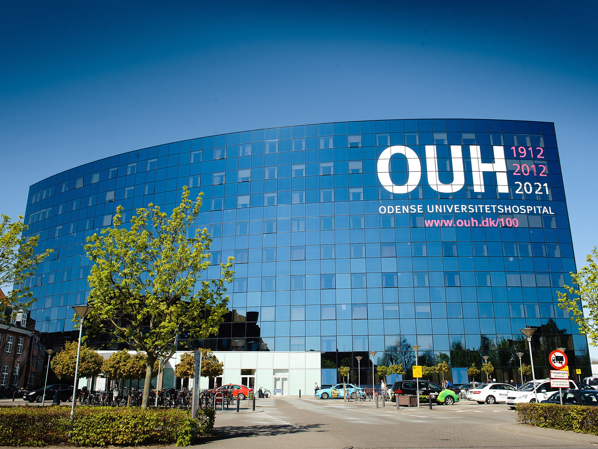 building_referenz_ouh-dali-color-klinik_2000x1500.jpg