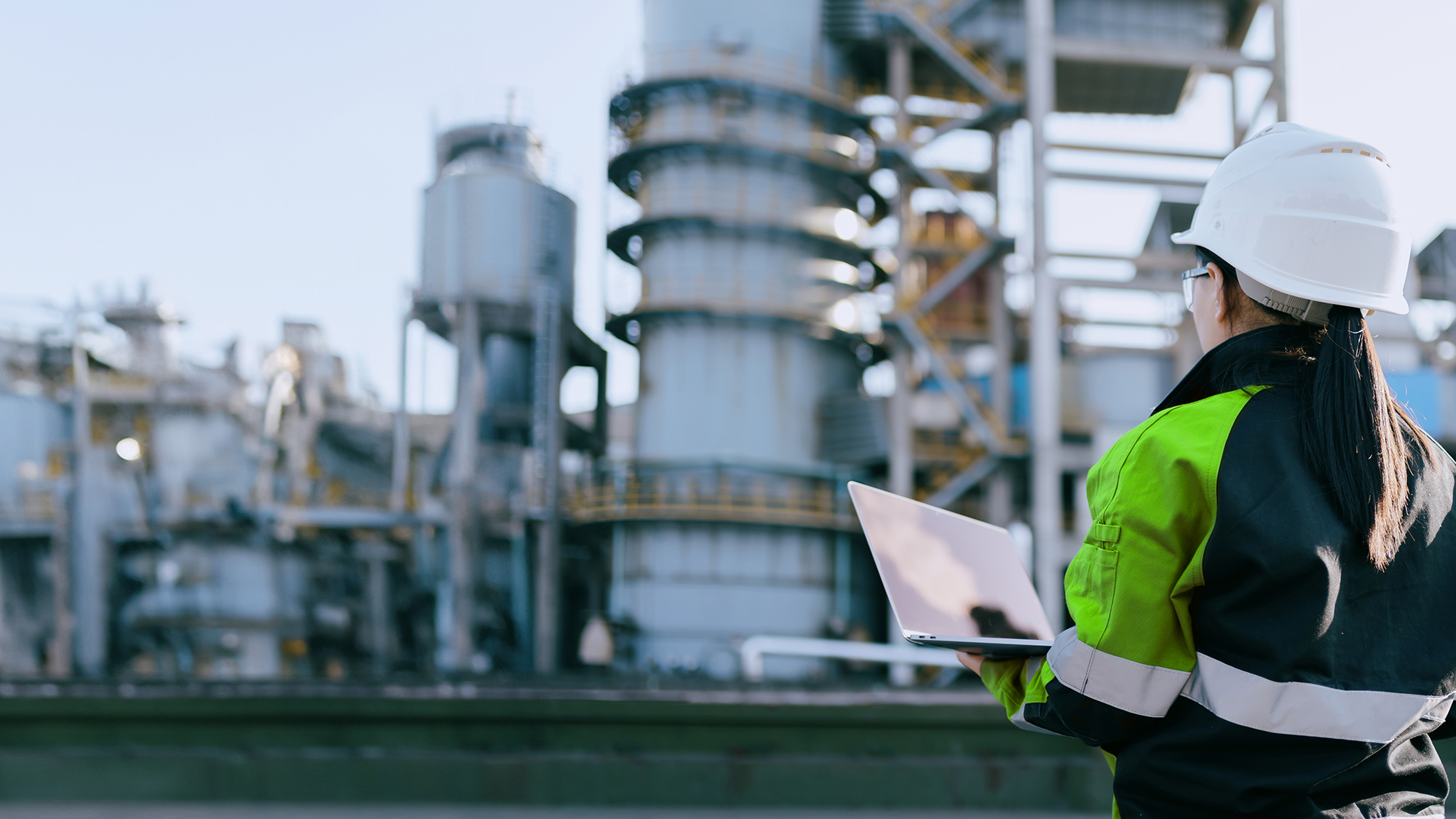MM-542733_GWA_KV_Smart-Factory_GettyImages-1303695505_2000x1125.jpg