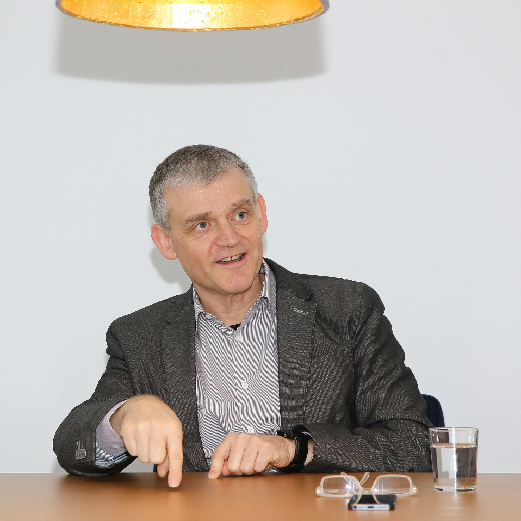 building_licht_interview_professor-matthias-wambganss_4_2000x2000.jpg