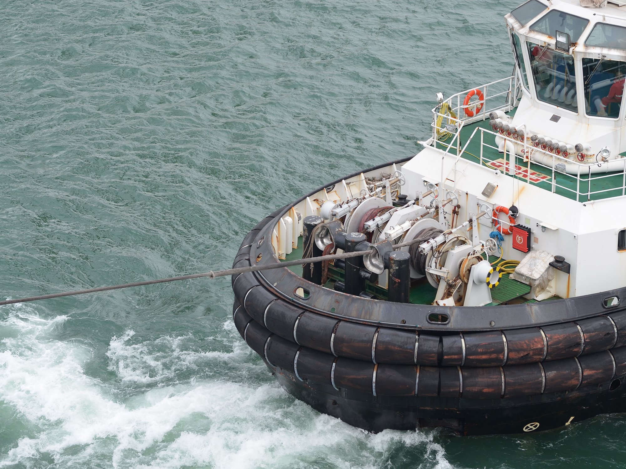 marine_schlepper_seil_2000x1500.jpg