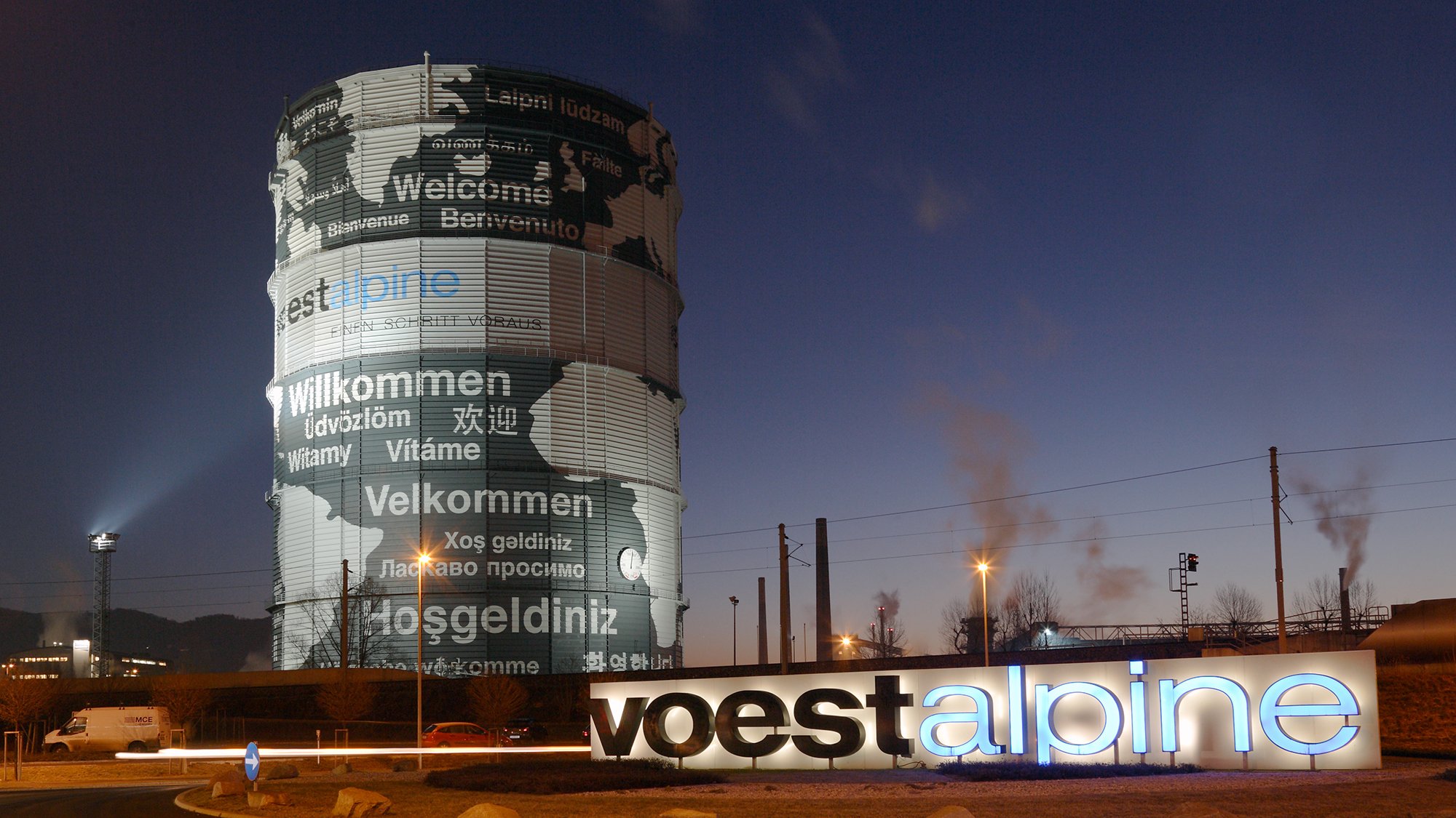 building_referenz_voestalpine_gebaeude_nacht_1_2000x1125.jpg