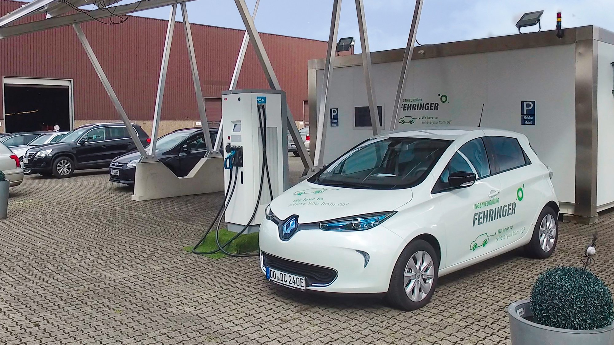 energy_referenz_fehringer_stromtankstelle_2000x1125.jpg