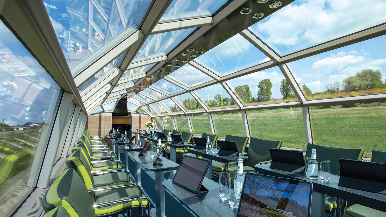 LuxuryTrain_Image3
