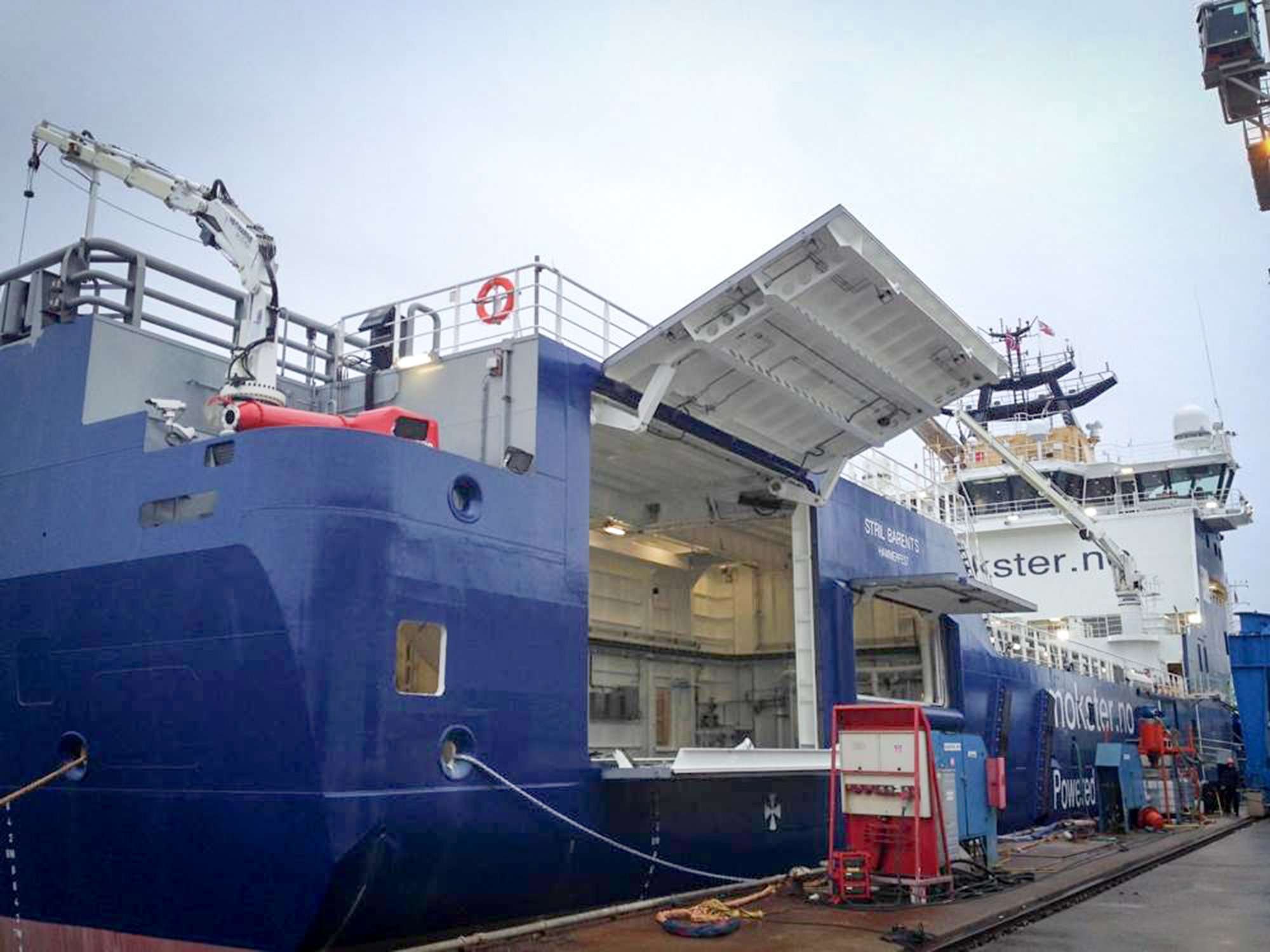 marine_containerschiff_hafen_2000x1500.jpg