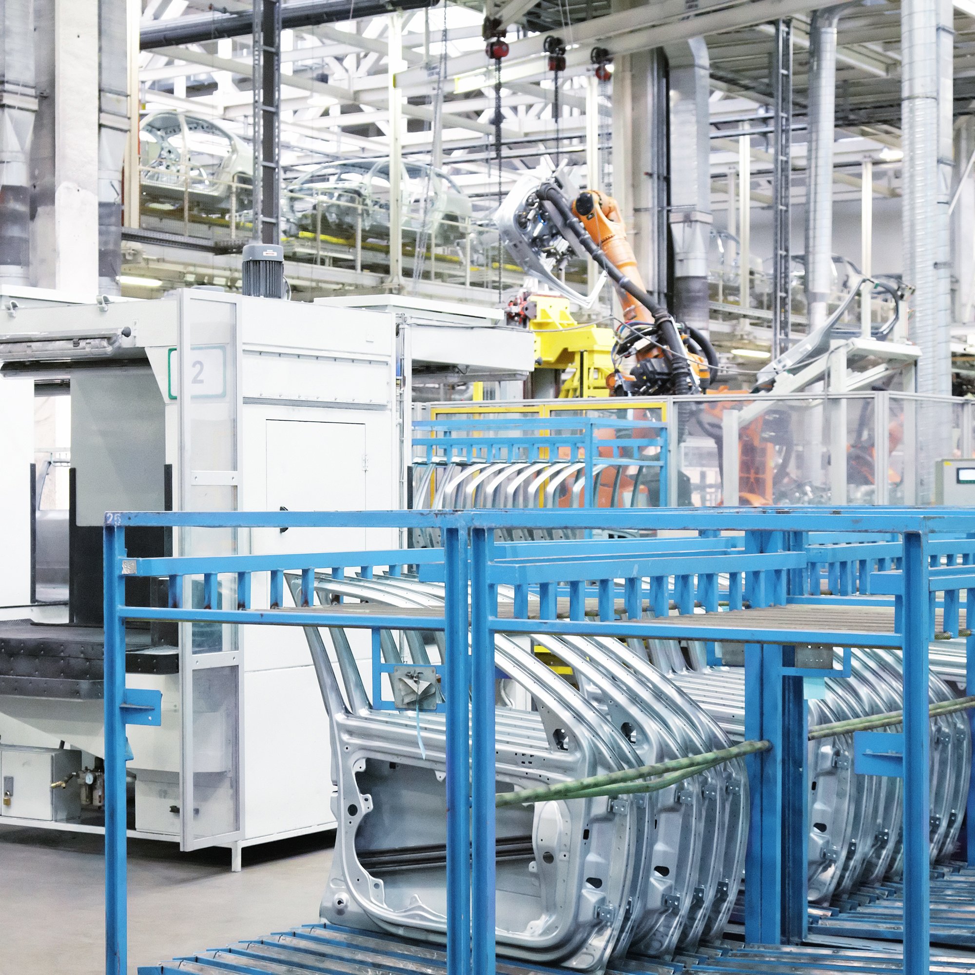 factory_autoproduktion_tueren_halle_innen_2000x2000.jpg