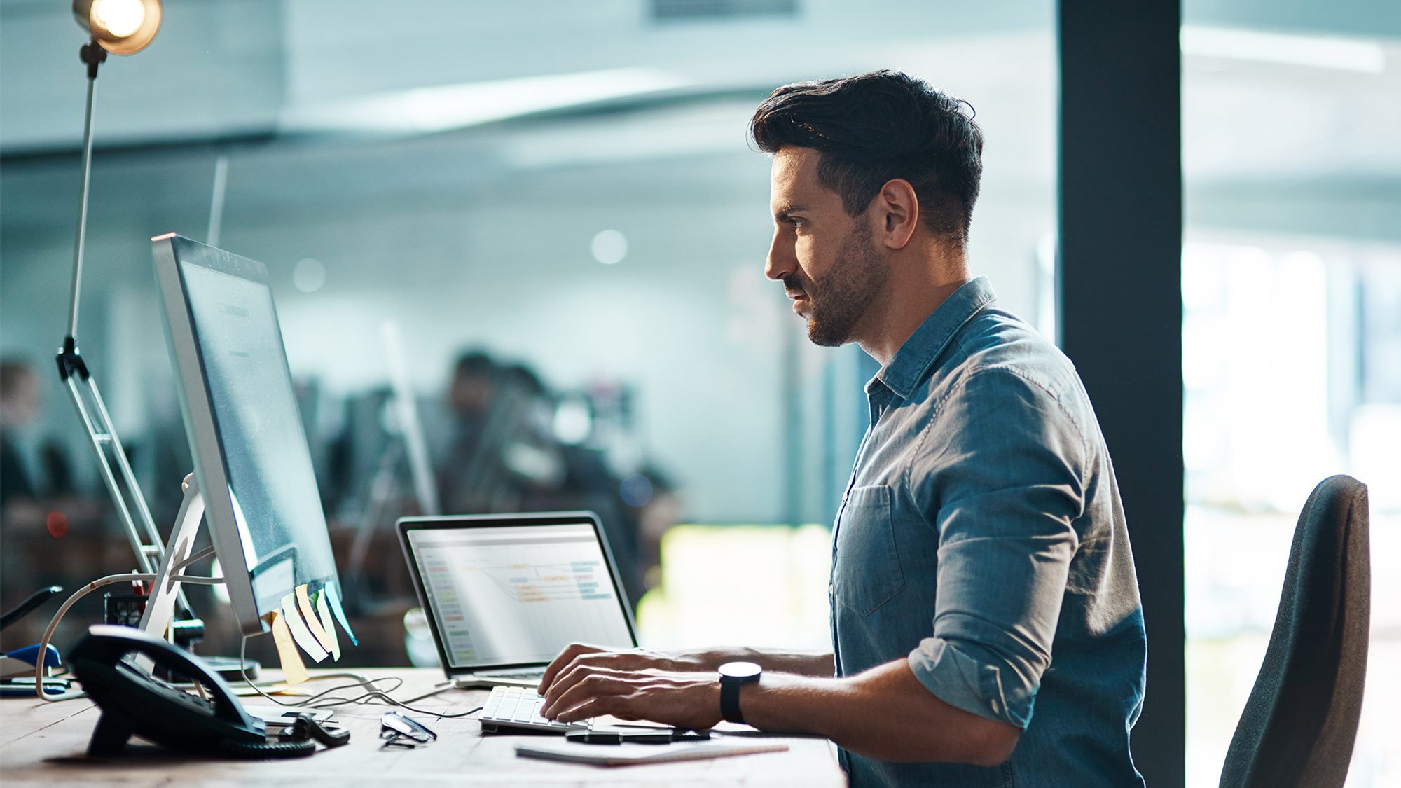 Webinar_Docker_GettyImages-874812746_2000x1125.jpg