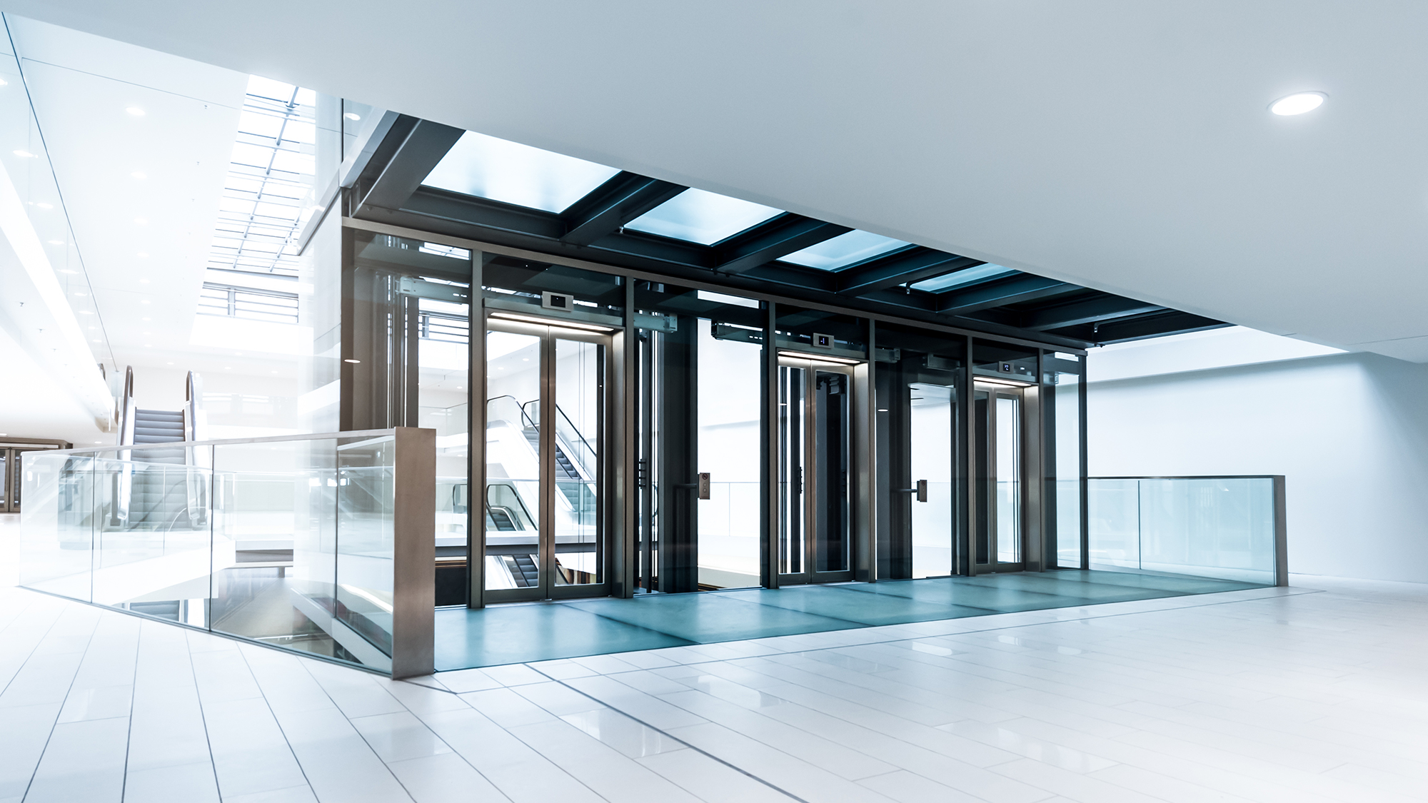 MM-30835-new-website-page-elevator-escalator-fahrstuhl-2000x1125